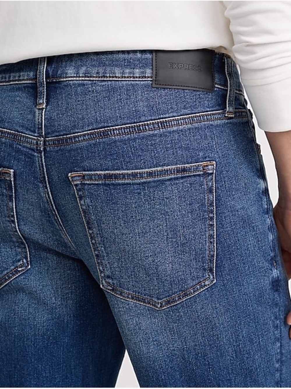 Express Men’s Classic Straight Leg Soft Cotton Medium Blue Wash Jeans 38X32 NWT - Picture 4 of 10